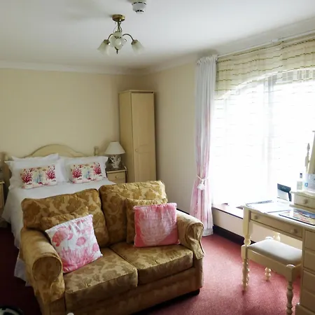 The Firs Guesthouse 4*