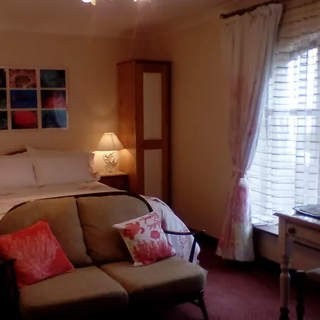 Guest house The Firs Guesthouse