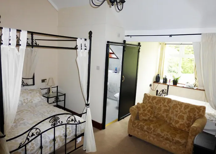 The Firs Guesthouse Guest house 4*