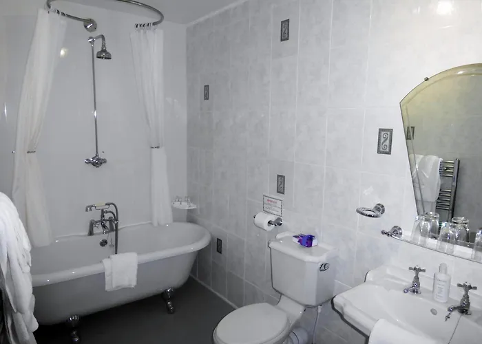 Guest house The Firs Guesthouse 4*