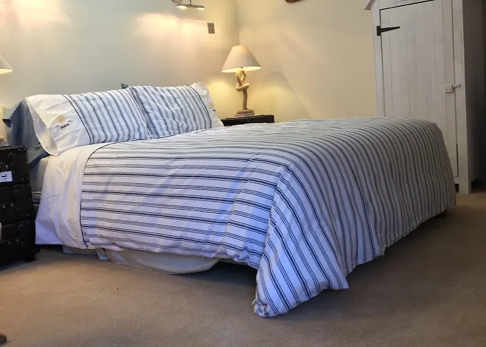 The Firs Guesthouse 4*