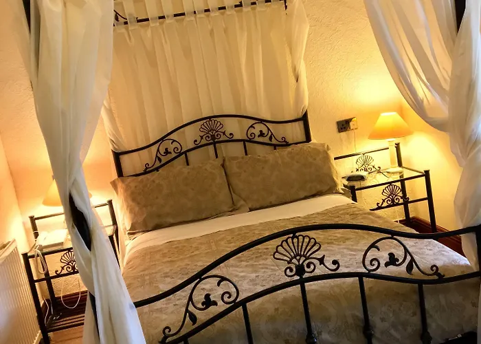 Guest house The Firs Guesthouse 4*